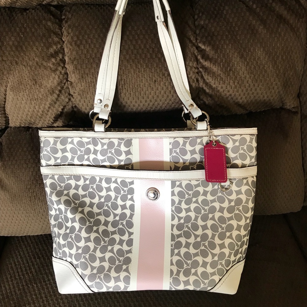 Coach Signature Chelsea Heritage Tote